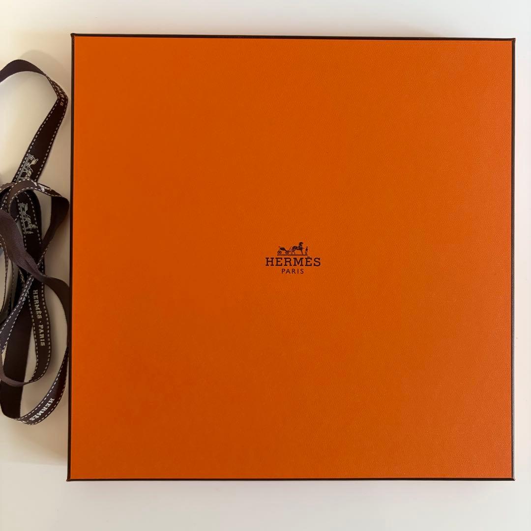 美品 エルメス カレ90 空箱 スカーフ ギフトボックス - メルカリ