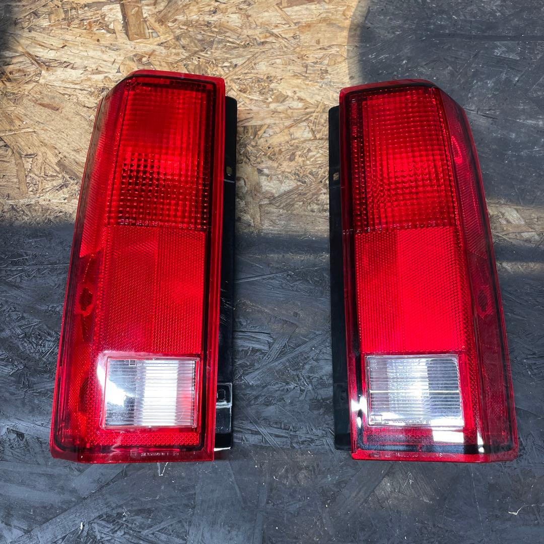 シボレー アストロ 純正 本国テールランプ