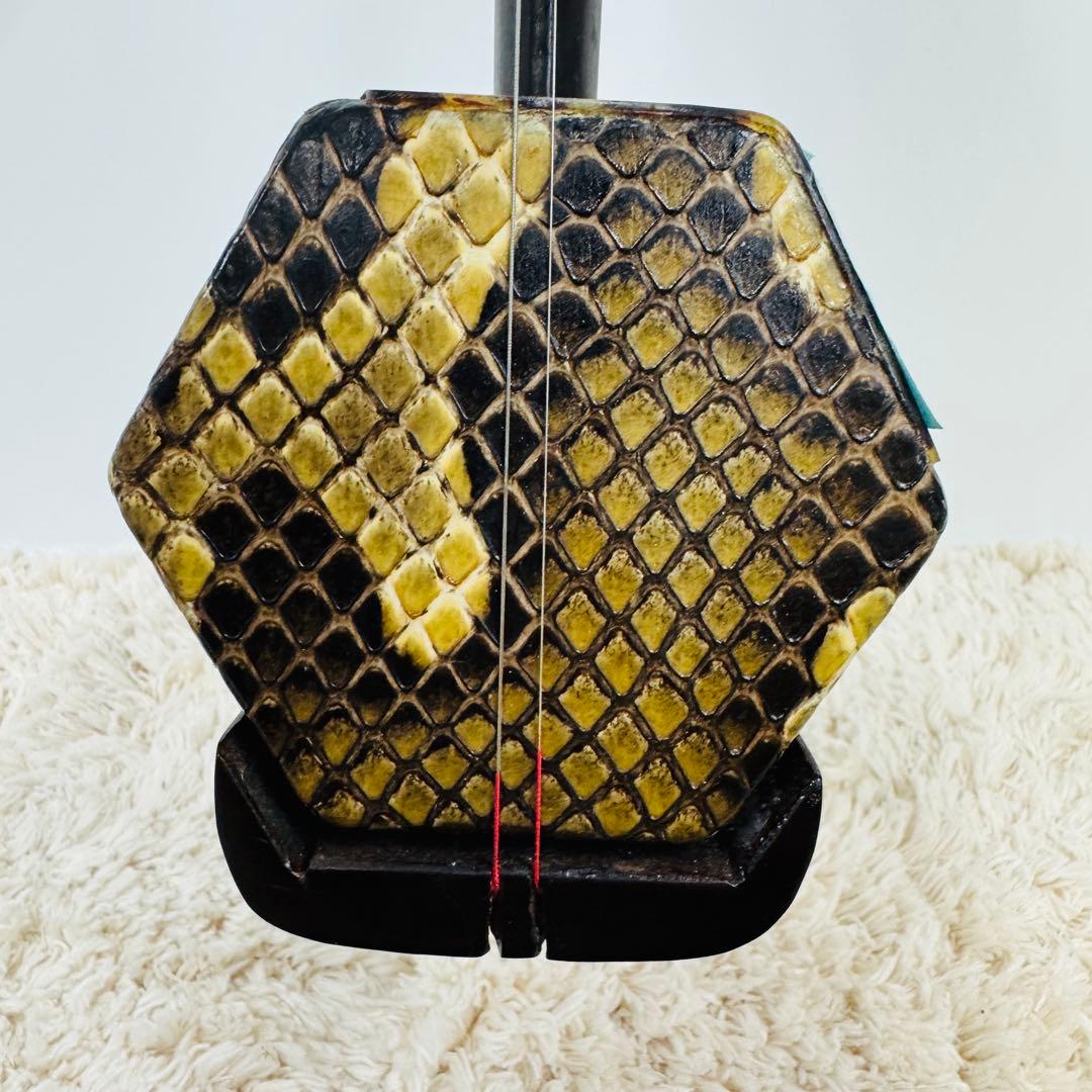 24時間以内発送 美品　蘇州　二胡　紅木　精品　万菊根制　蛇皮　ケース　弓