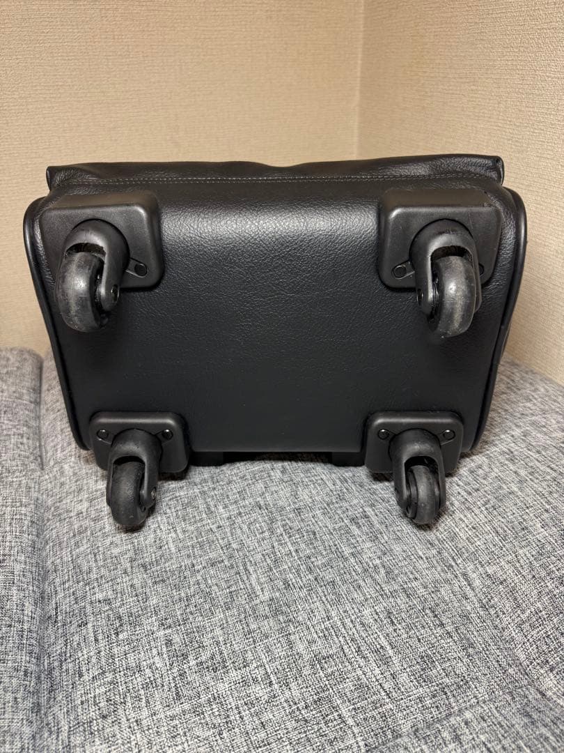 希少✨ カステルバジャック 鍵付き レザー キャリーケースブラック