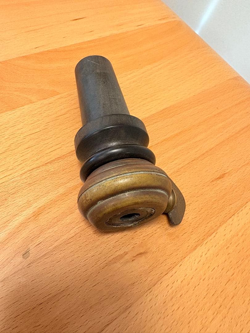 コントラバス用エンドピンソケット　9ミリ