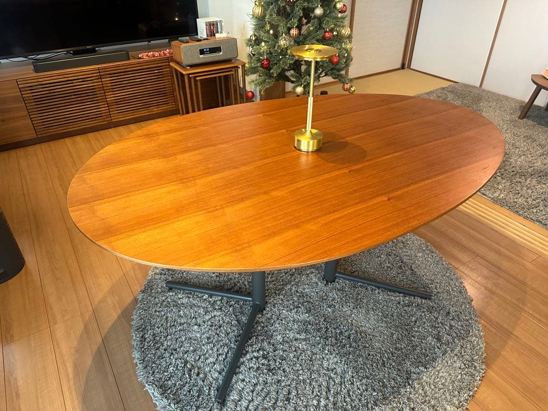 【アクタス】楕円形 木製ダイニングテーブル