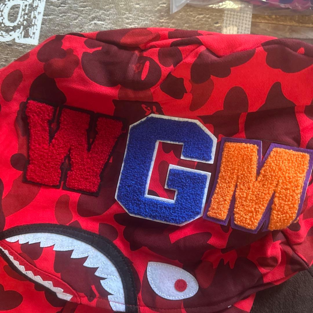 BAPEエイプシャークパーカー