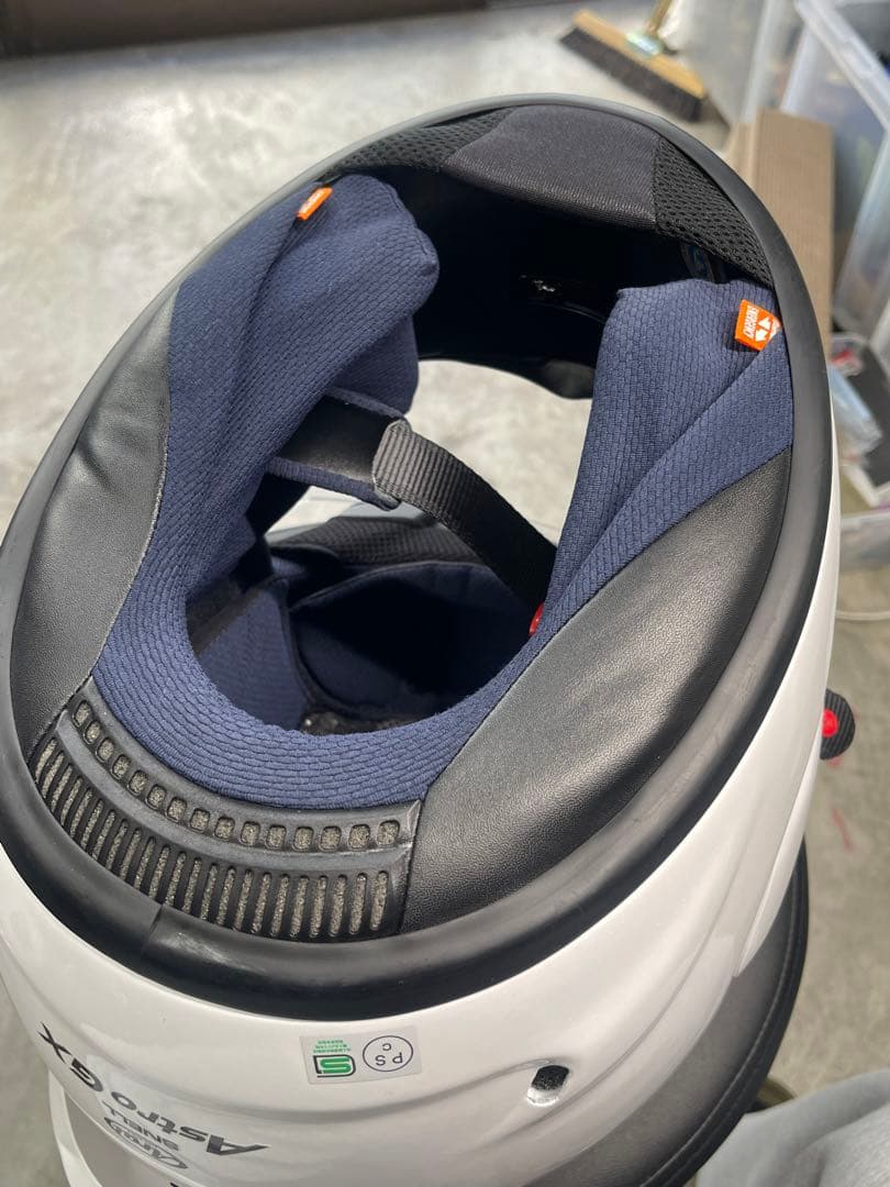 【美品】Araiアライ アストロGX グラスホワイト　59.60cm　Ｌサイズ