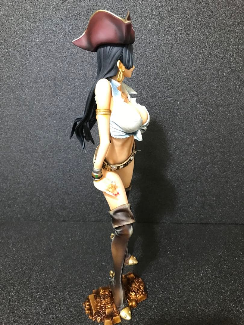 ワンピース　ハンコック　リペイントフィギュア　FLAG DIAMOND SHIP