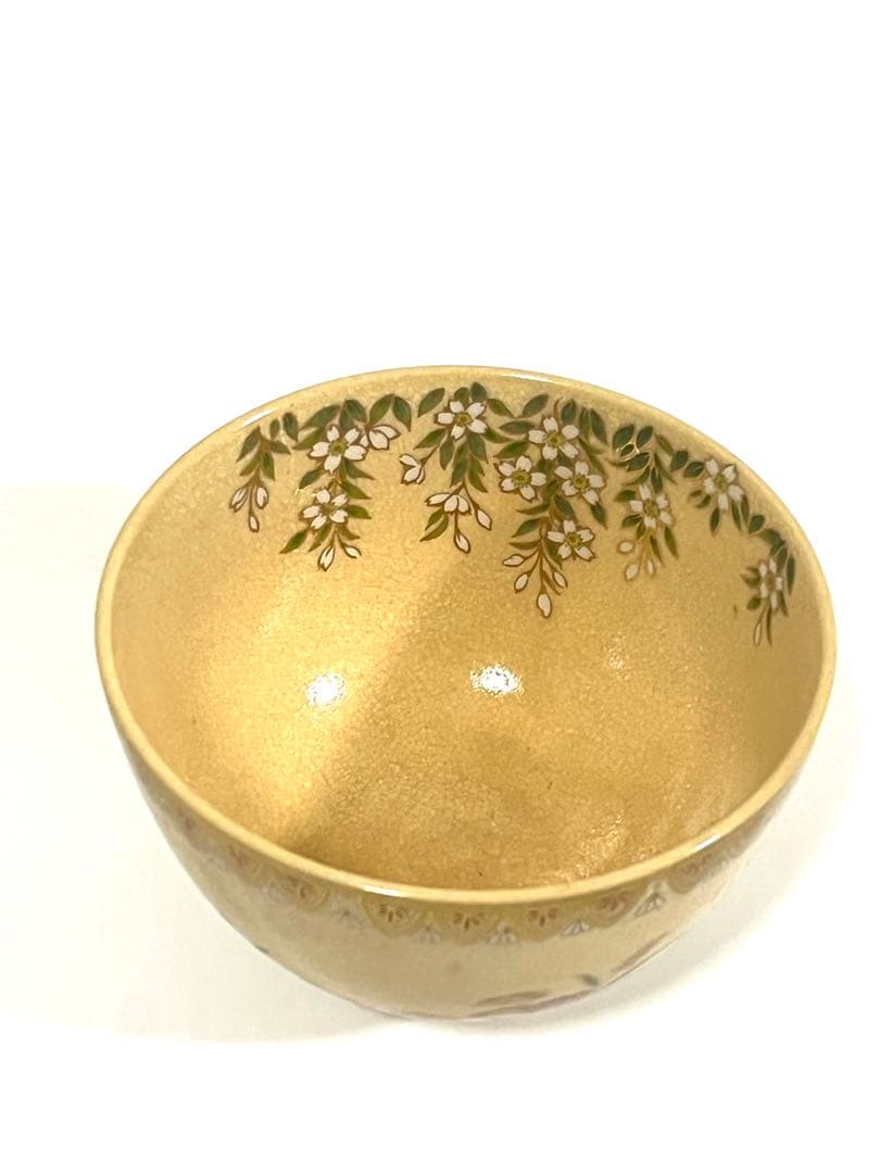 【価格交渉大歓迎】薩摩焼 藤山造 四季・季節花柄金彩茶碗　箱無し