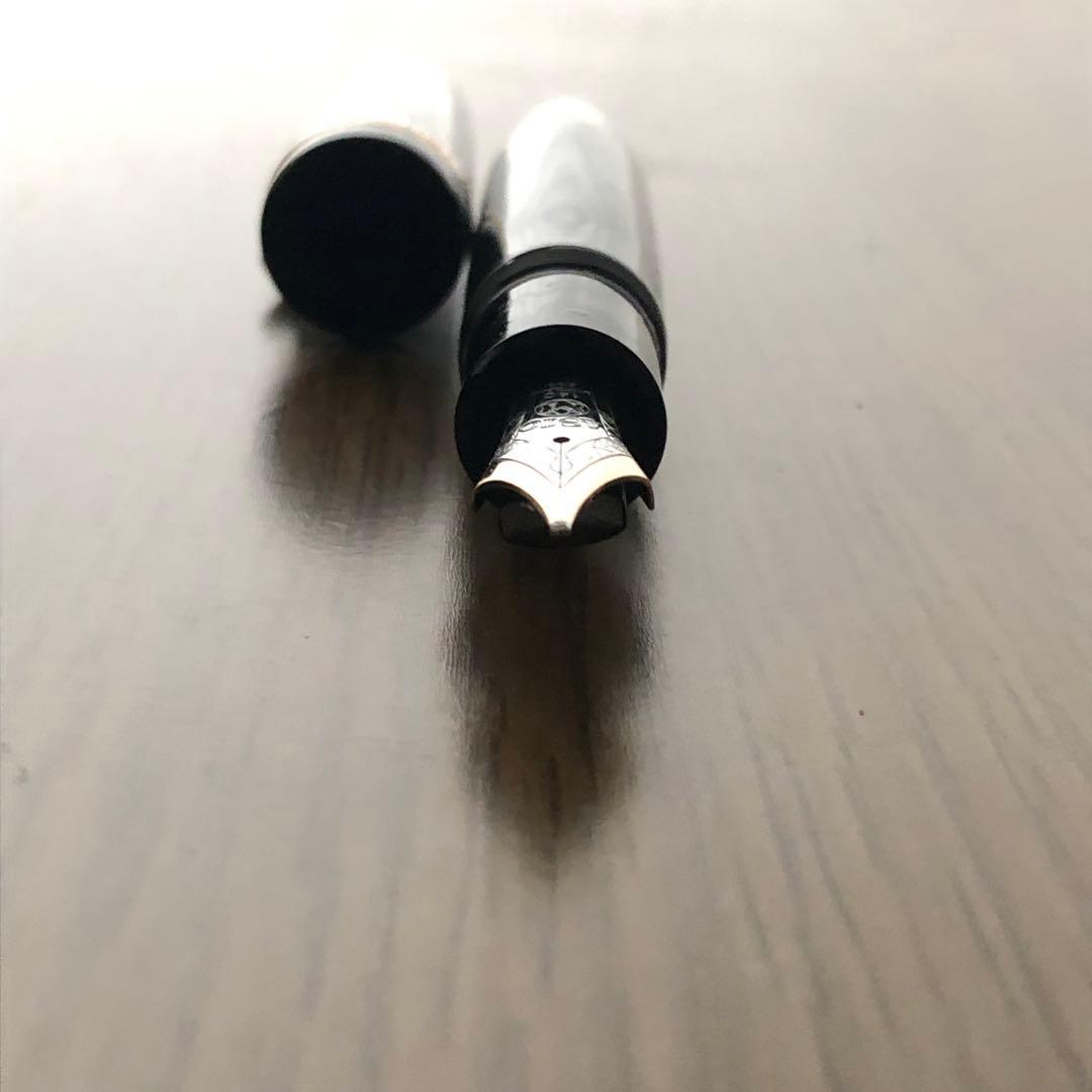 美品・収納箱付き】モンブラン 149 14C 中白 二段エボナイト芯 万年筆