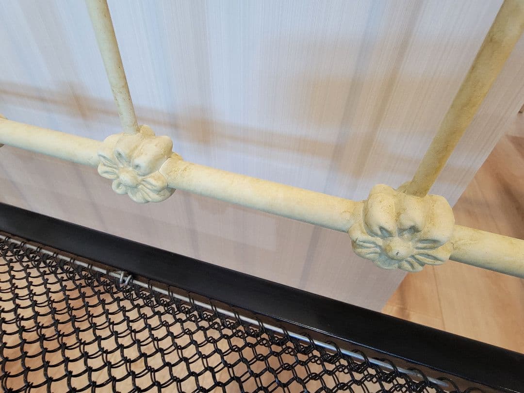 アイアンベッド&ナイトテーブル　アンティーク　静岡東部直接お渡し希望