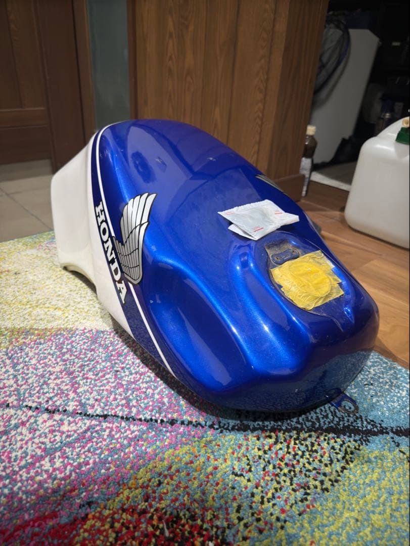 HONDA CBR400F二型カラータンク【spさん専用】 HONDA CBR400F二型カラータンク【spさん専用】 HONDA CBR400F二型