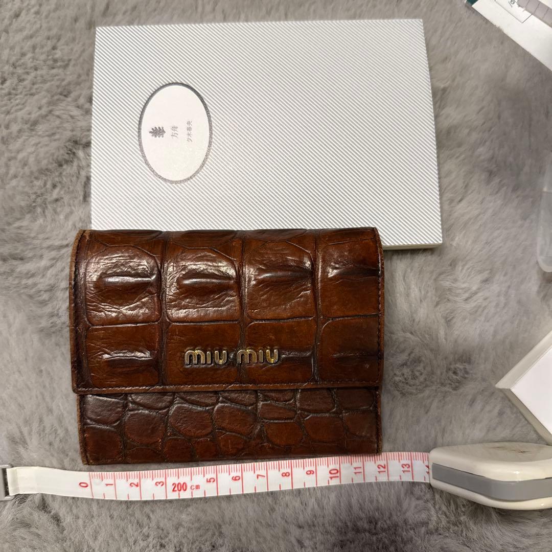 miumiu クロコ型押し 三つ折財布 miumiu(ミュウミュウ) 3つ折り財布
