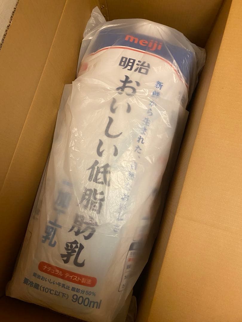 明治おいしい低脂肪乳 超巨大 クッション