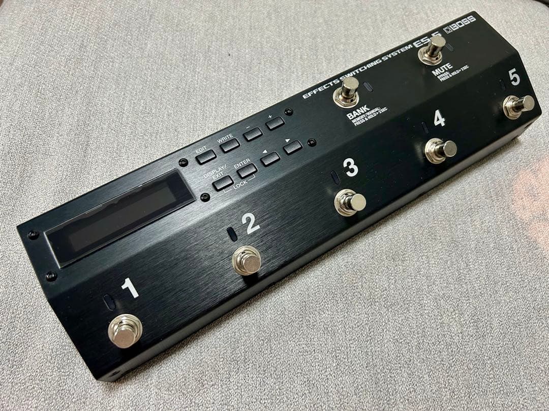 BOSS ES-5 スイッチャー