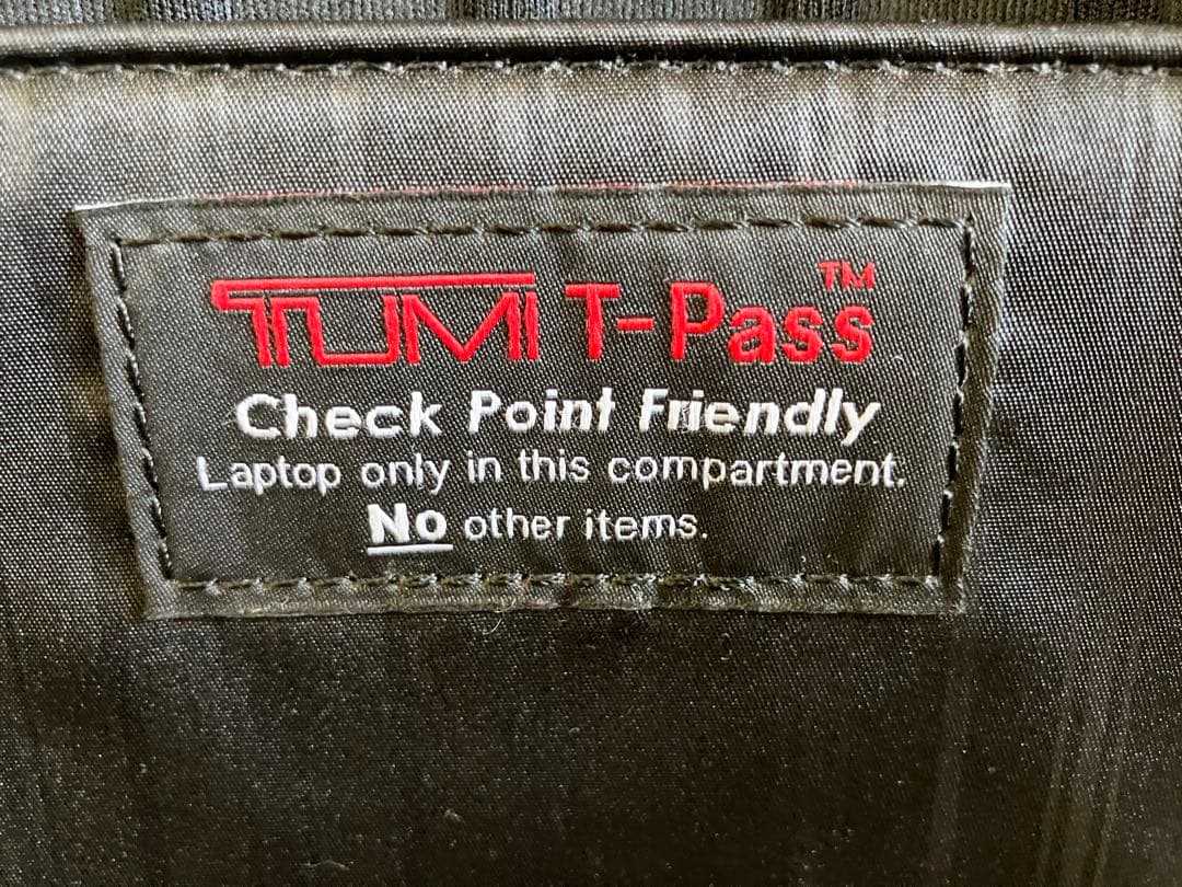 ⚠️genuine激レア 美品TUMI TPASS PCケース