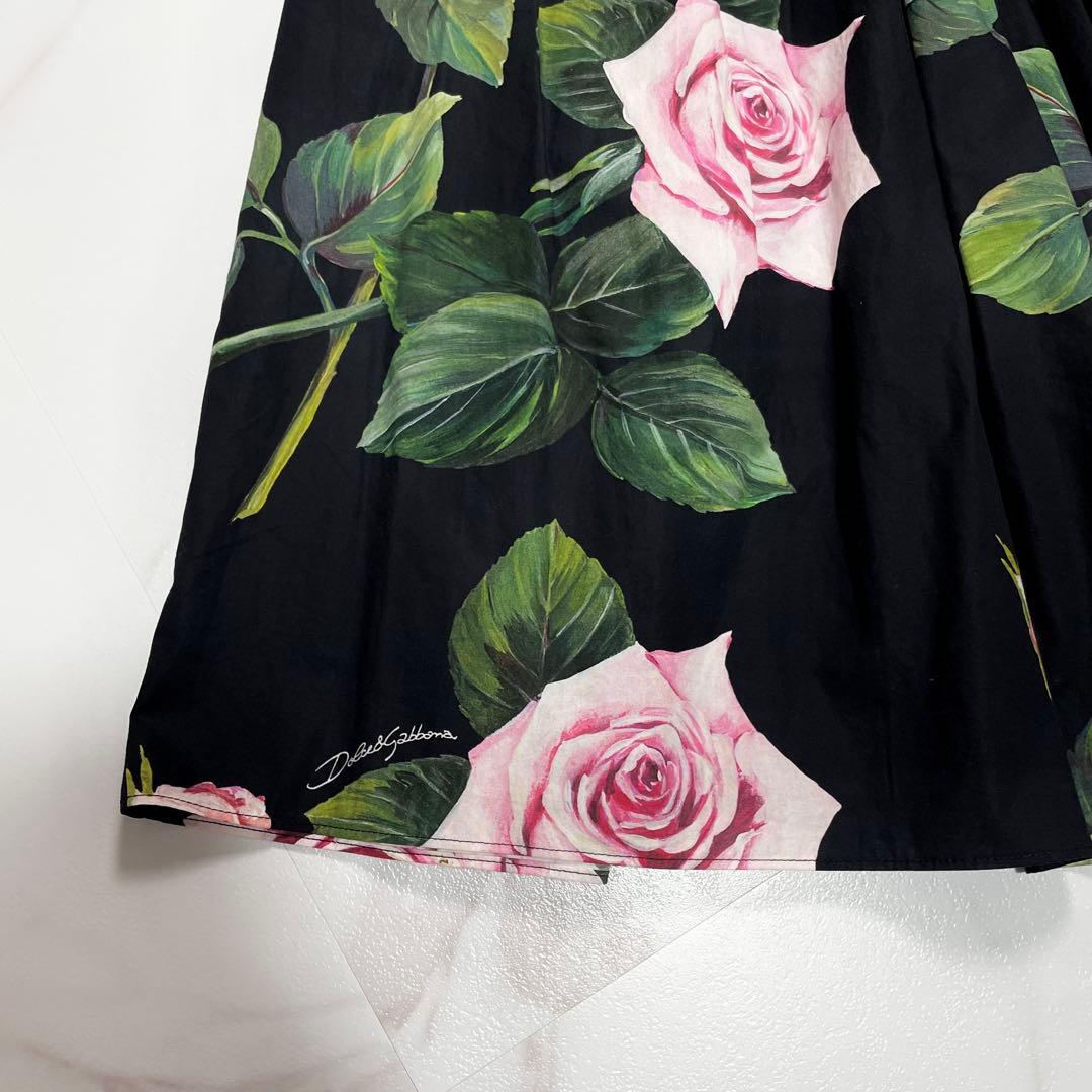 新品タグ付✨Dolce&Gabbana プリーツ フレア スカート 薔薇柄 42