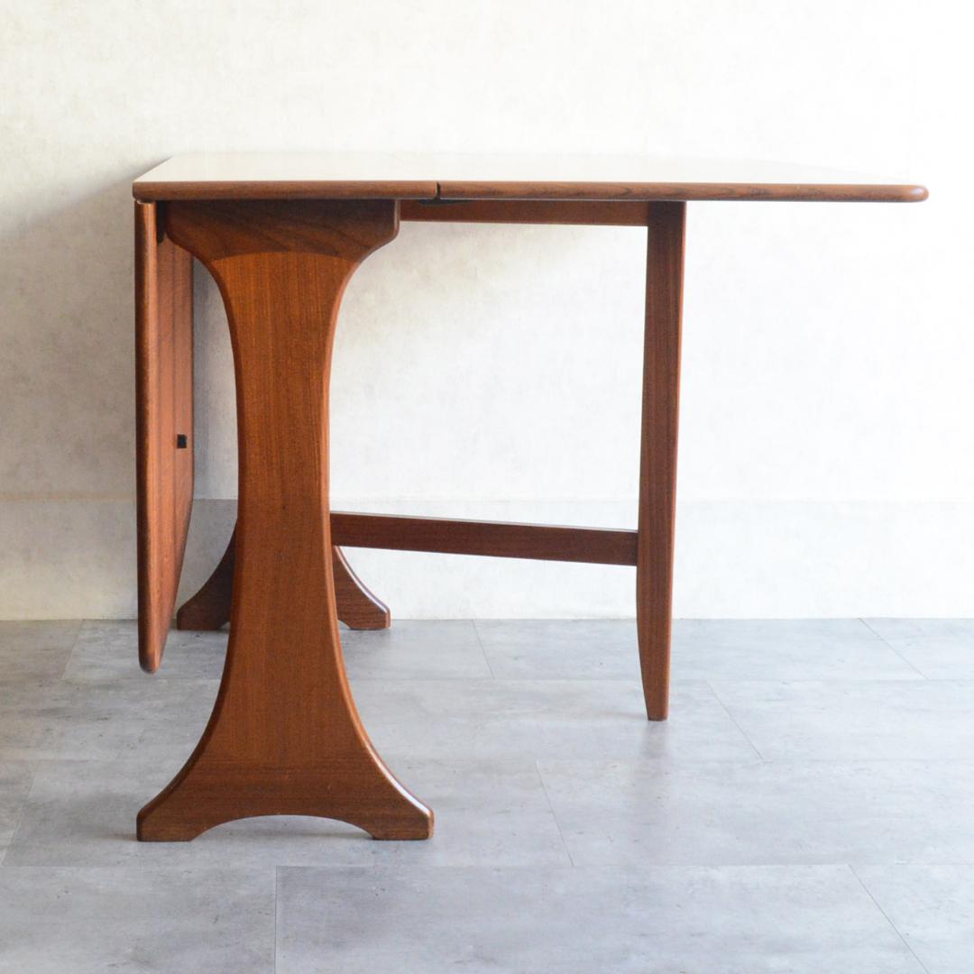 G-PLAN ヴィンテージ チーク ゲートレッグ ダイニングテーブル バタフライ