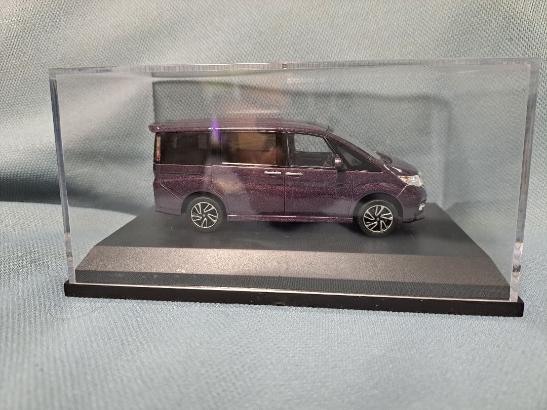 ステップワゴン 1/43 ミニカー