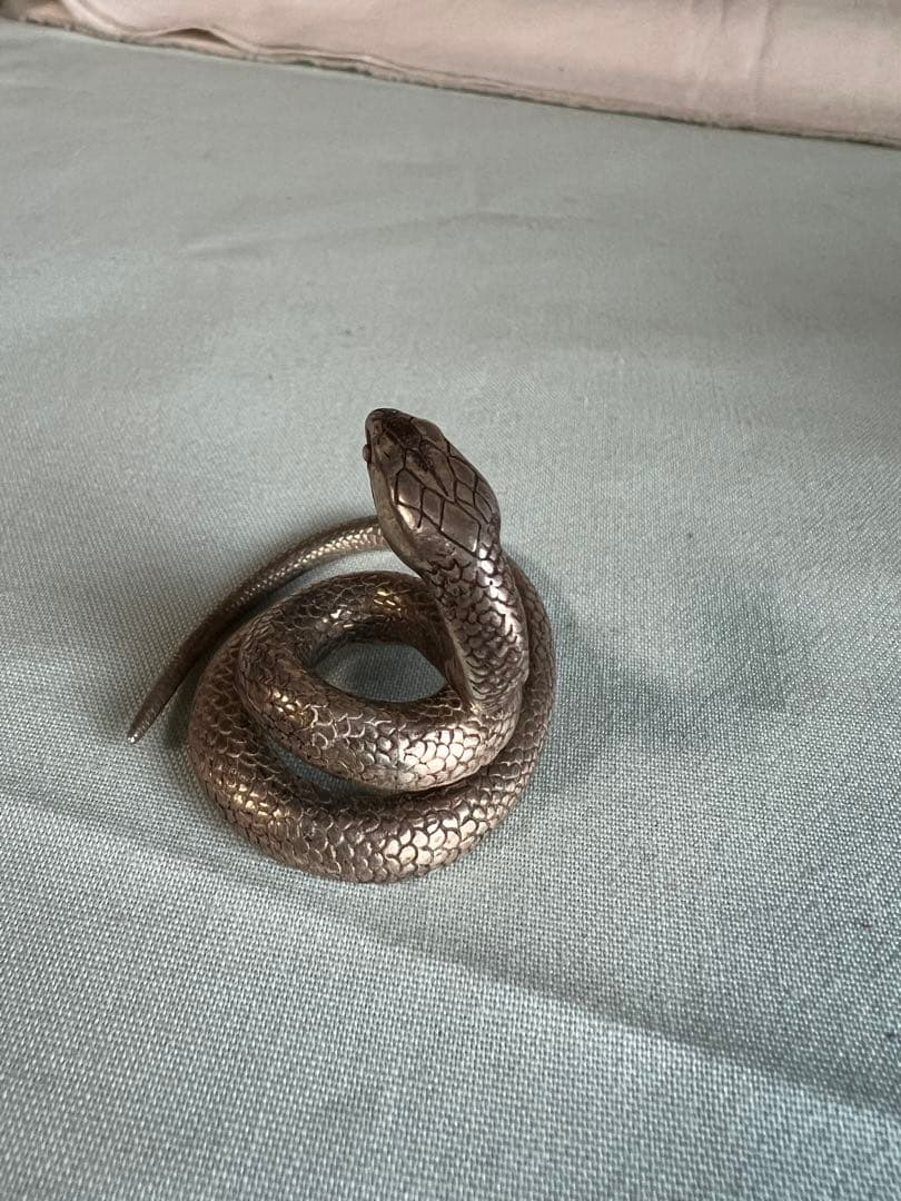 純銀 蛇 置物 61.1g 康德三年紫雲閣