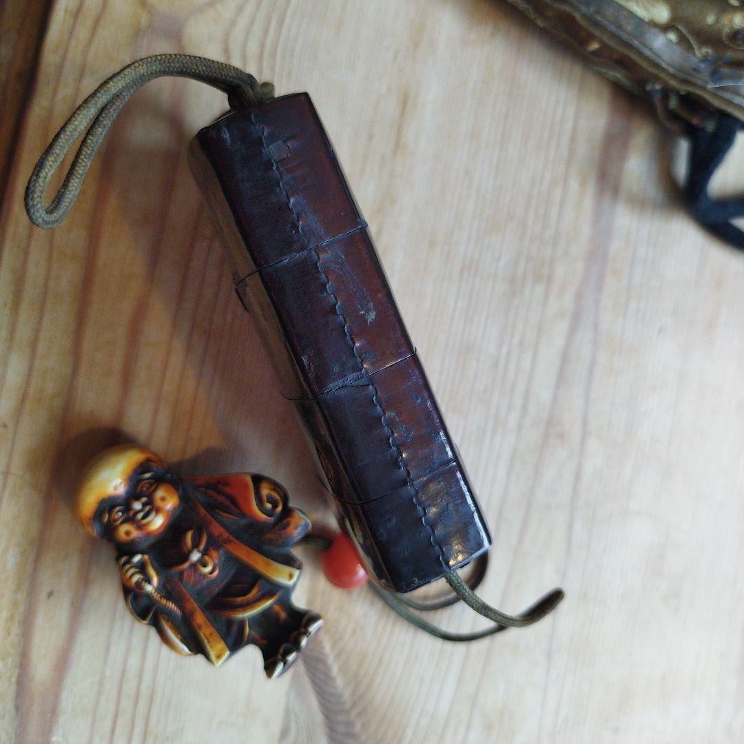 骨董　古民具　道具　印籠と根付　袋入