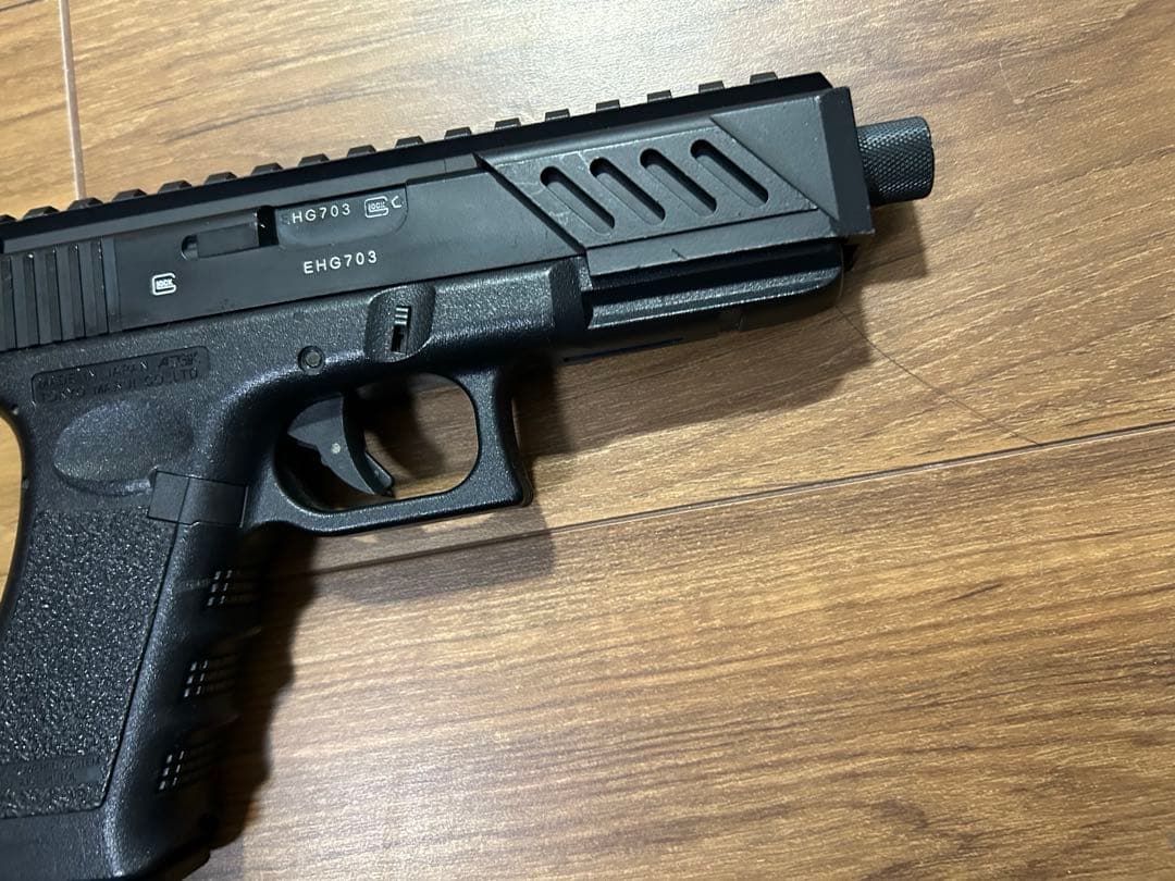 東京マルイ G18C 外装カスタム（動作確認済み） 02