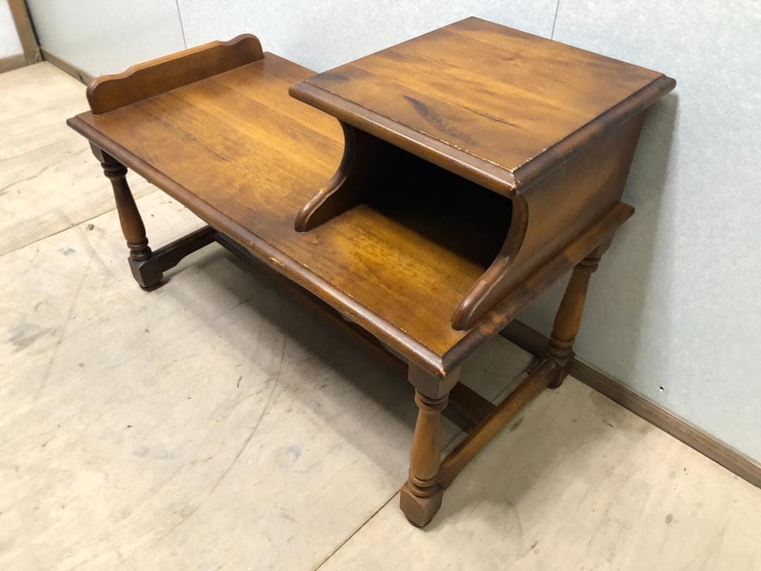 Karimoku カリモク 三角コーナータイプ 電話台 花台 収納棚 ビンテージ