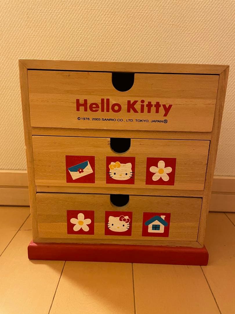 レア•平成レトロ】キティちゃん 木製 小物入れ 3段小引き出し - メルカリ