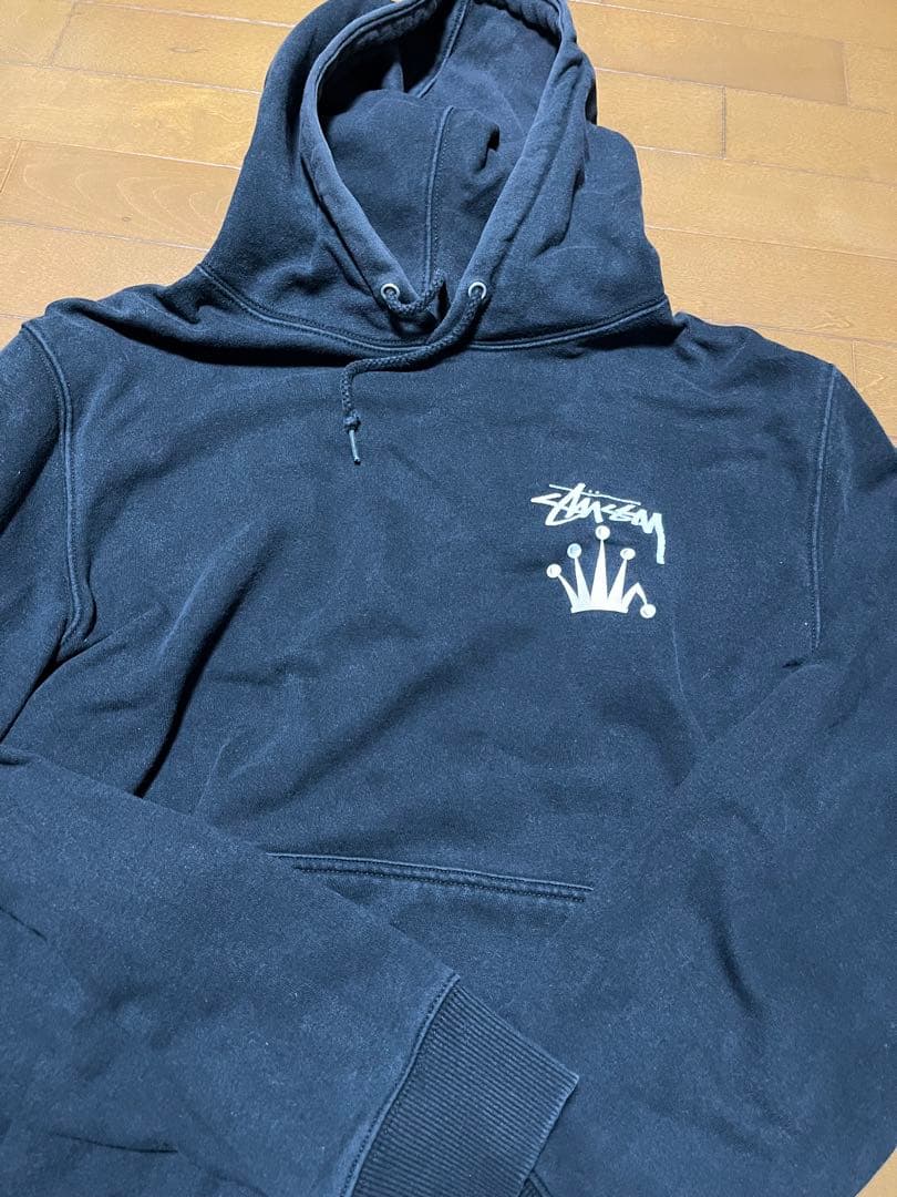 【専用】Stussy 黒 フード付きパーカー 王冠デザイン