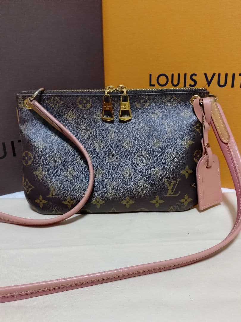 直営路面店購入　ルイヴィトン　モノグラム　ロレッタ