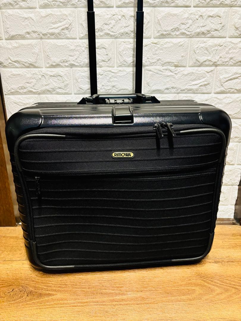 RIMOWA ボレロ キャリーケース 機内持ち込みサイズ