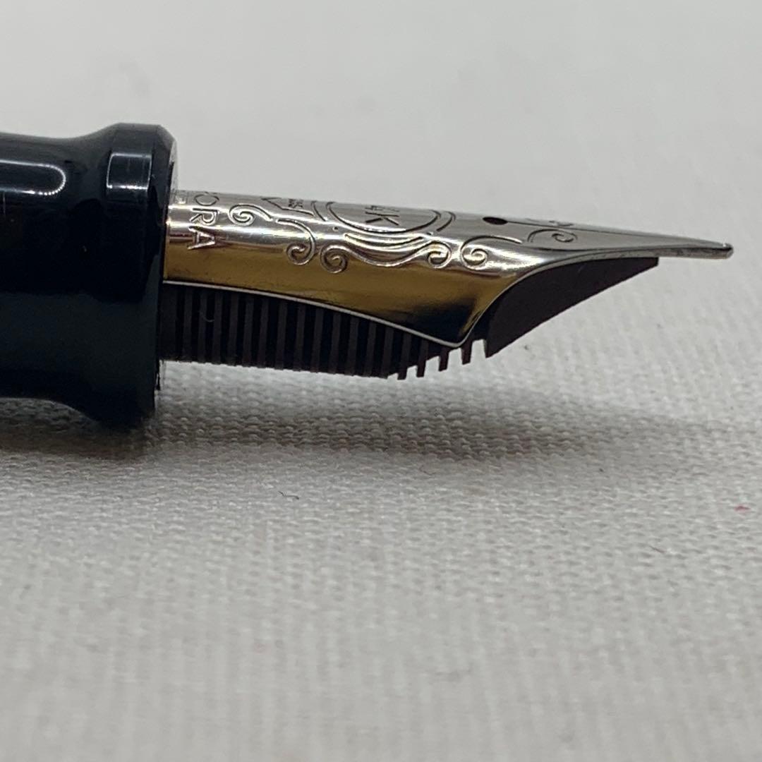 アウロラ　オプティマ　万年筆 14K EF（極細字） ブルーCT