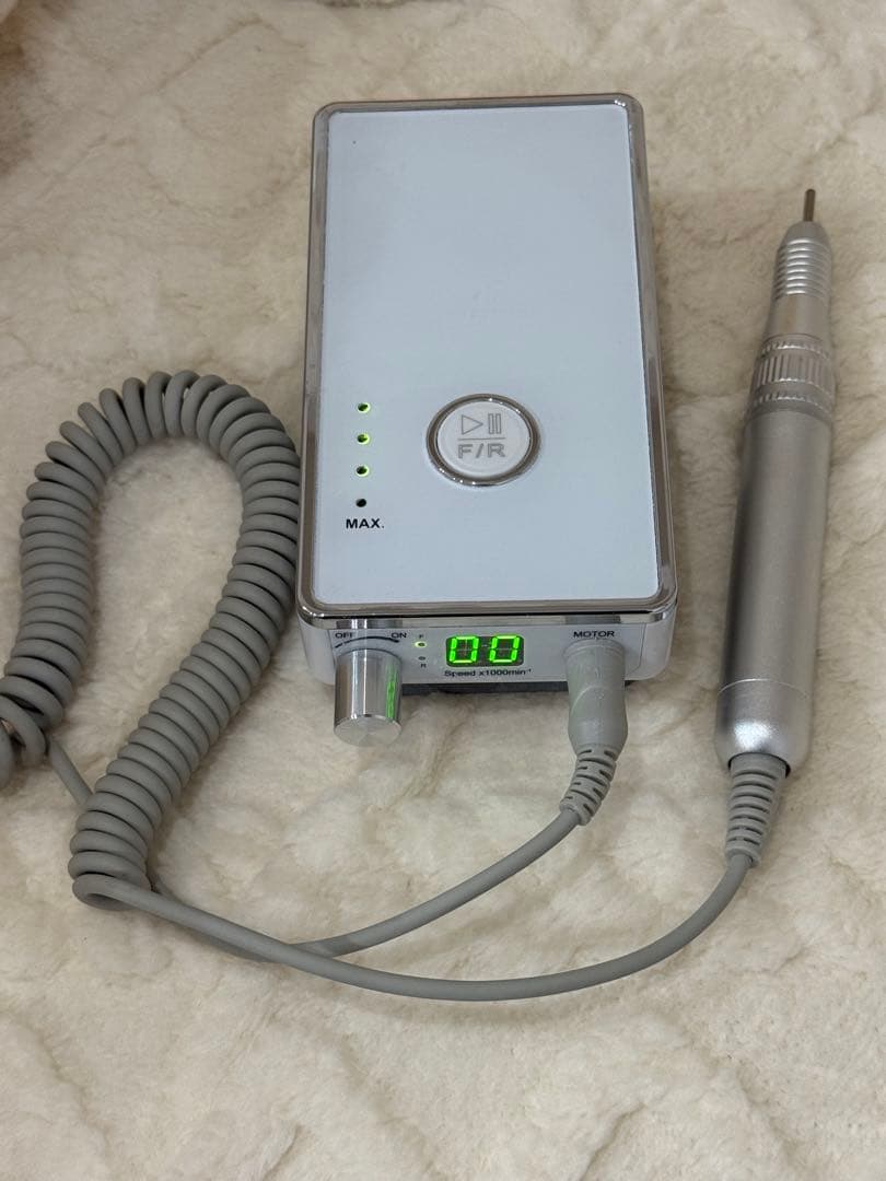 ネイル　ポータブルネイルマシン