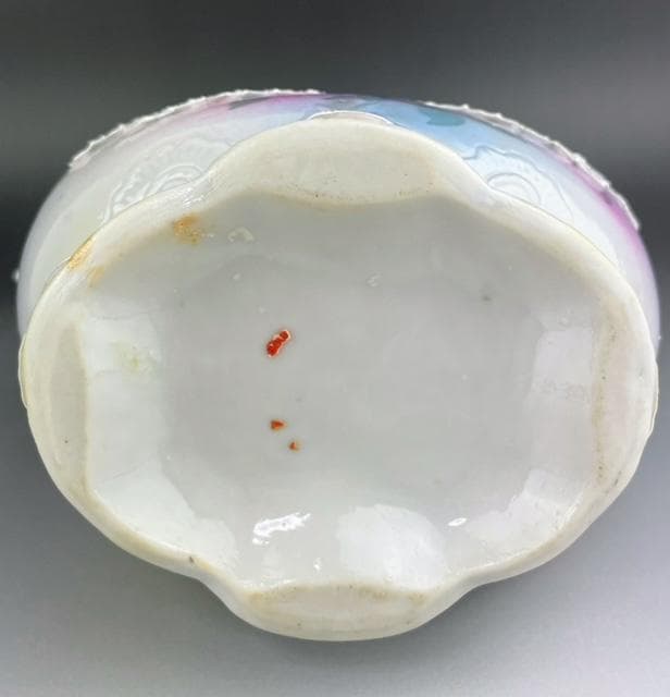 希少】オールドニッポン 約20㎝ 蝶紋盛上げ花瓶 一陳盛り アンティーク