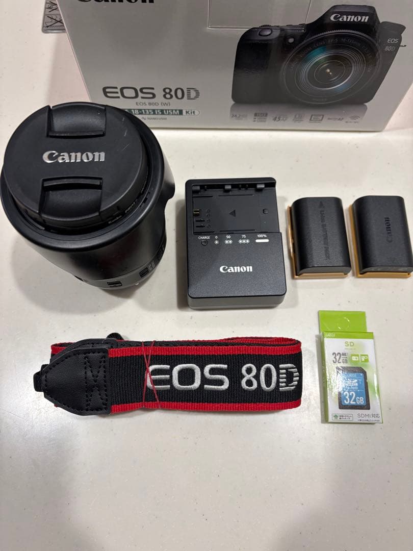 デジタルカメラ Canon EOS 80D EF-S18-135IS USM kit Canon EOS 80D EF-S 18-135mmレンズセット Canon EOS 80D 18-135mm F3.5-