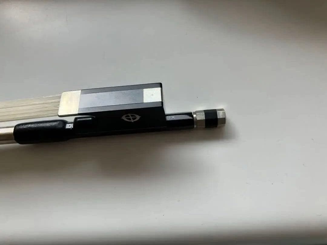 最終値下 新品CodaBow Diamond NX バイオリン4/4 カーボン弓