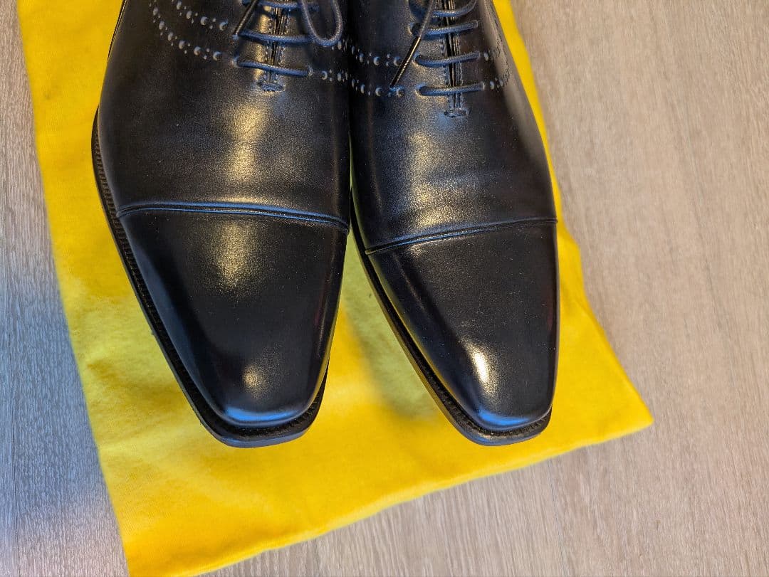Francesco Benigno ブラックドレスシューズ