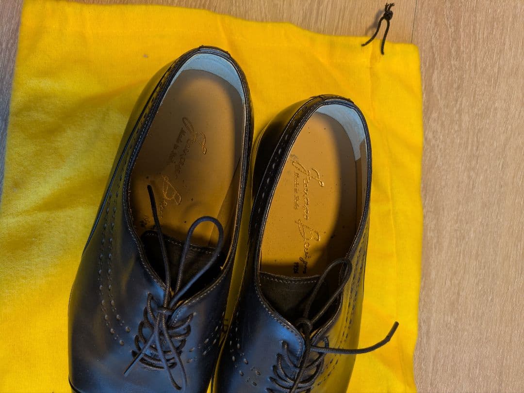 Francesco Benigno ブラックドレスシューズ