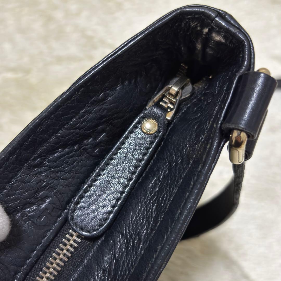 522✨GUCCI✨グッチ ショルダーバッグ シマレザー GG柄 斜め掛け 黒