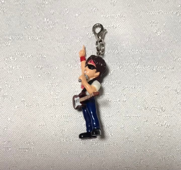 新品】浜田省吾キーホルダー＋チャーム2つ - メルカリ