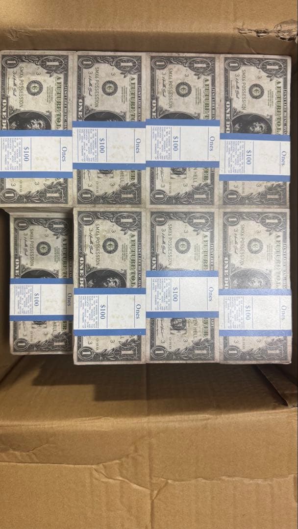 新品未使用　SAINT MICHAEL スツール セントマイケル イス　椅子 SAINT MICHAEL スツール セントマイケル イス SAINT MICHAEL スツール