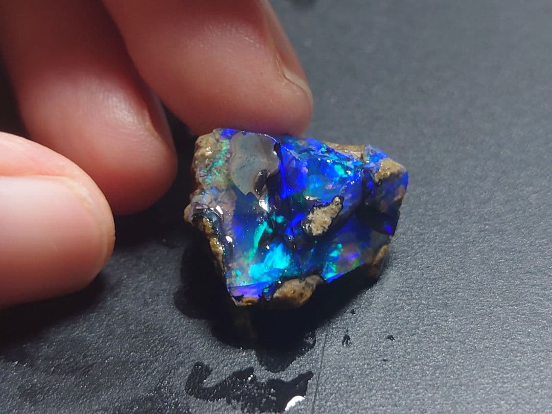 エチオピアウェロ産 オパール 原石 青色 鉱物標本 原石