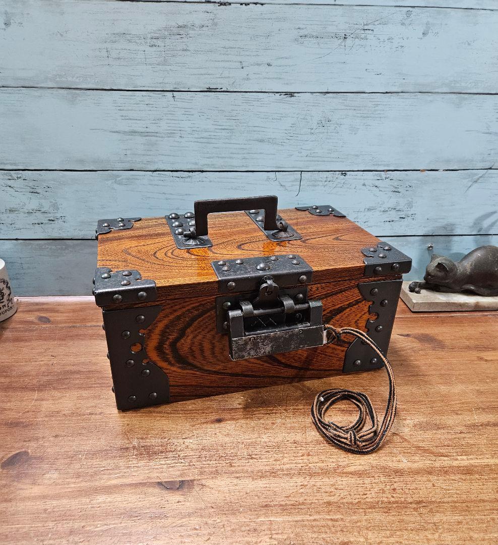 重厚｜欅製｜鋲打ち｜鉄金具｜千両箱｜銭函②