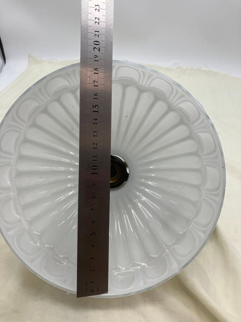 昭和レトロ　電笠 乳白ガラス　プレスガラス　セル巻き　古い電傘　ガラスシェード