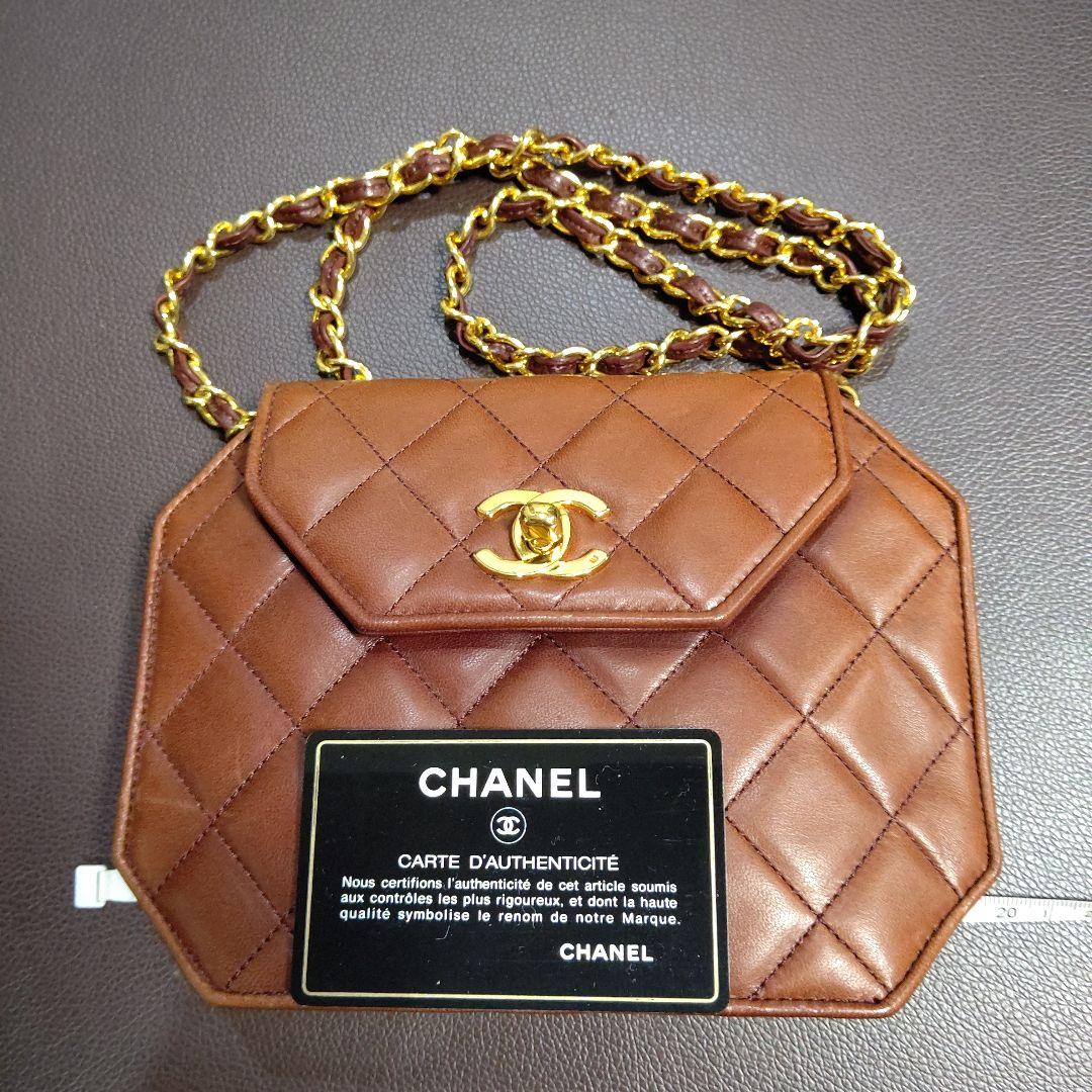 ✨シャネル✨未使用(訳あり)色変酷い ・ブラウン レザー キルティング バッグ