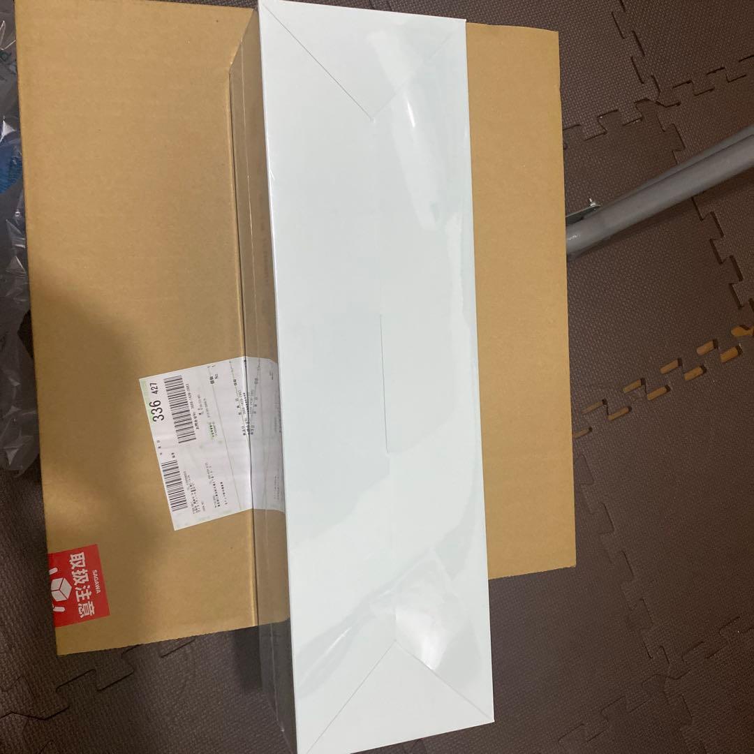 POPMART LABUBU PIN FOR LOVE 1 箱