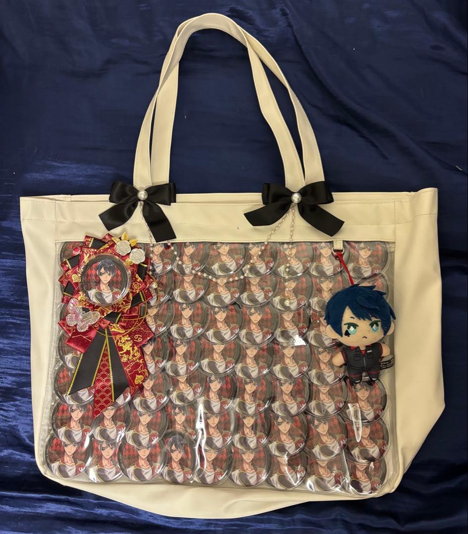 ツイステ デュース 寮服 缶バッジ 痛バック a3 ロゼット ヲタク カプ缶