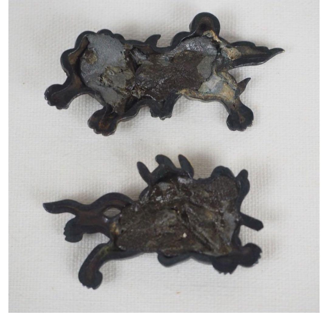 もひさ送料無料コレクター放出品江戸時代金銀象嵌獅子武士図目貫2点刀装具木箱