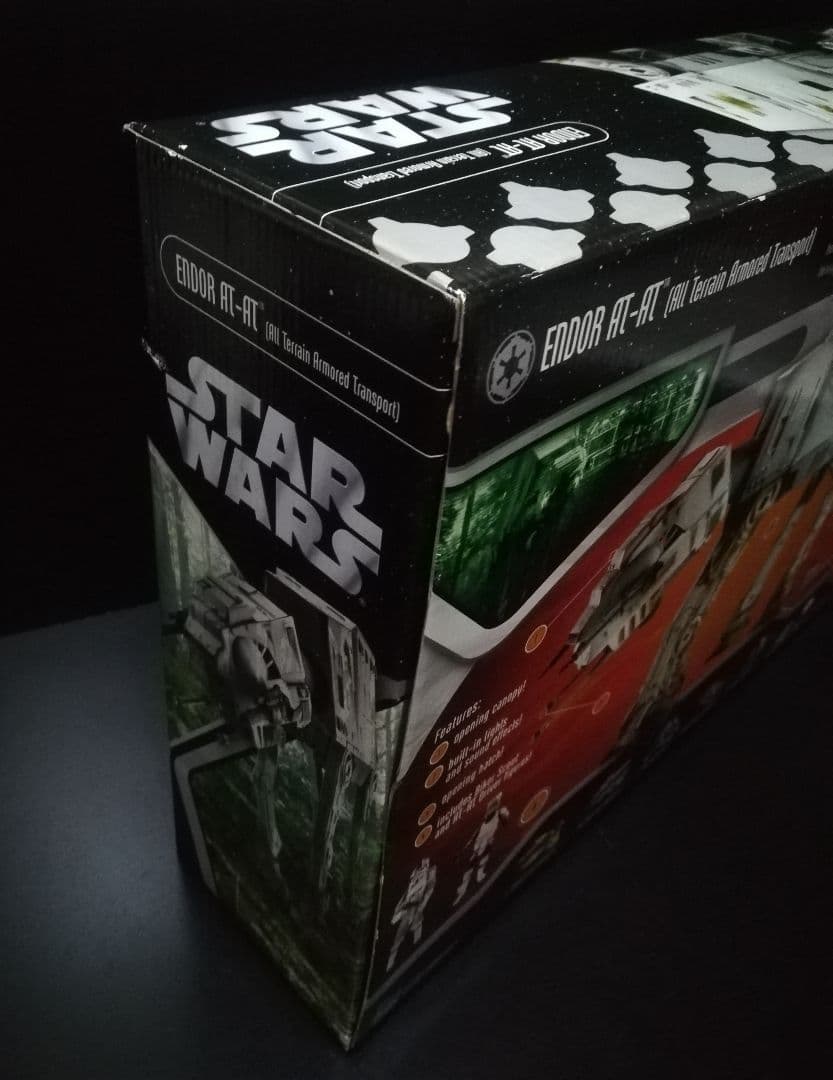 新品・未開封　スターウォーズ　AT-AT　トイザらス限定　フィギュア