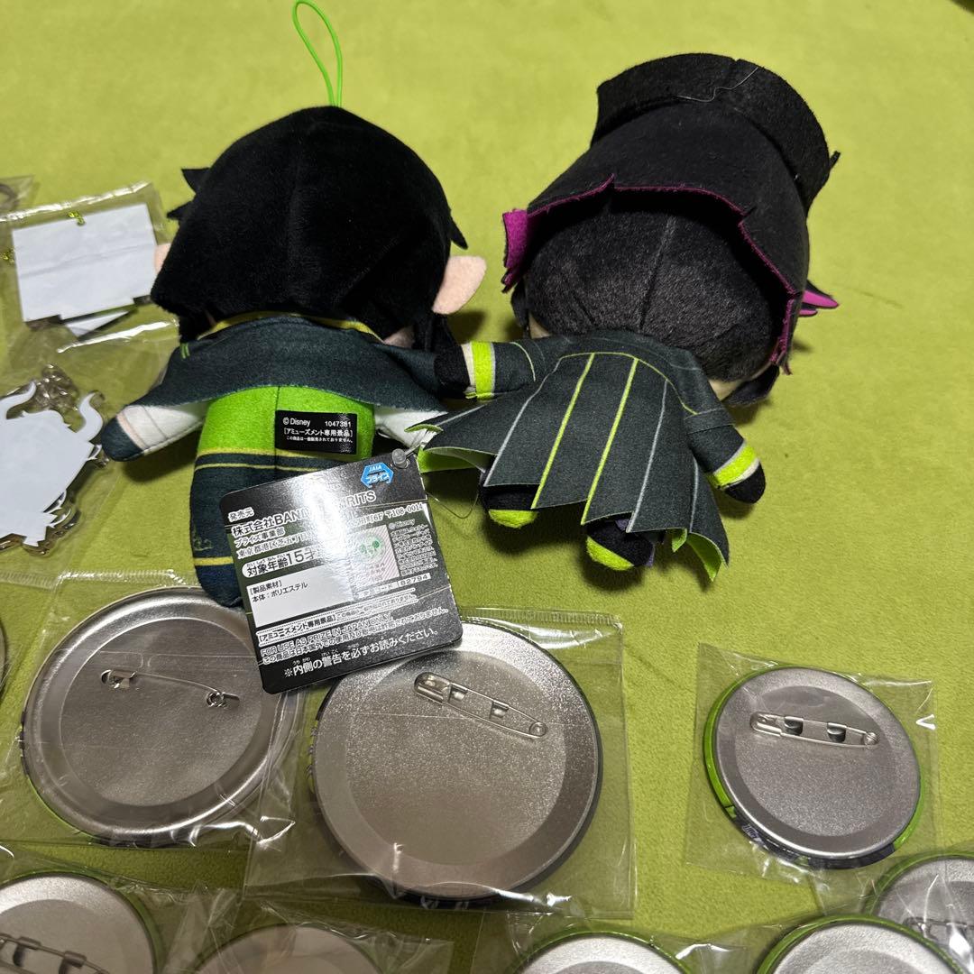 ツイステ　ツイステッドワンダーランド　リリア・ヴァンルージュ　缶バッジ等まとめ