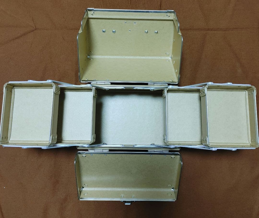 SHU UEMURAメイクボックス shu uemuraメイクボックス