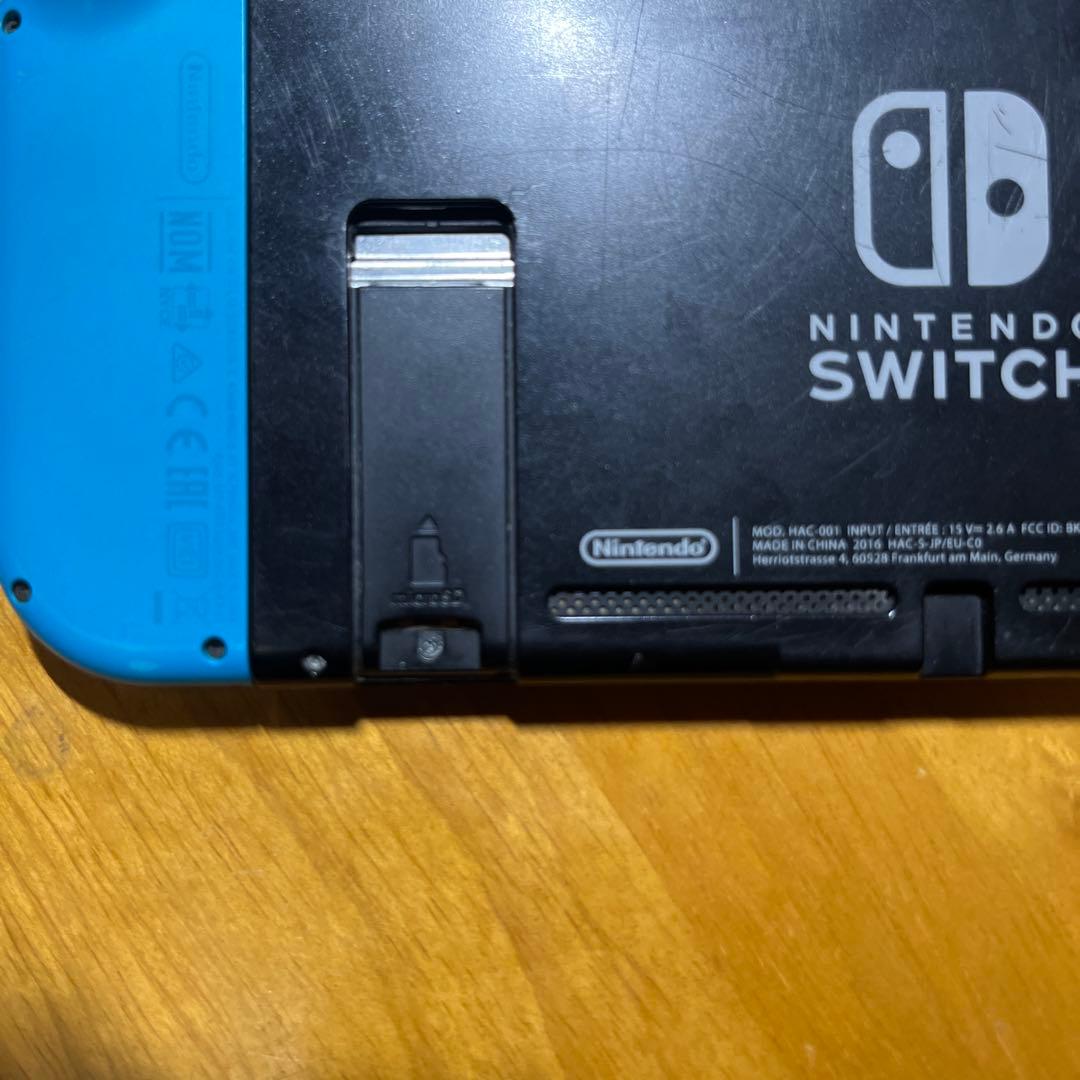 Nintendo Switch 本体 青/黒 使用できるが、ジャンク品扱い