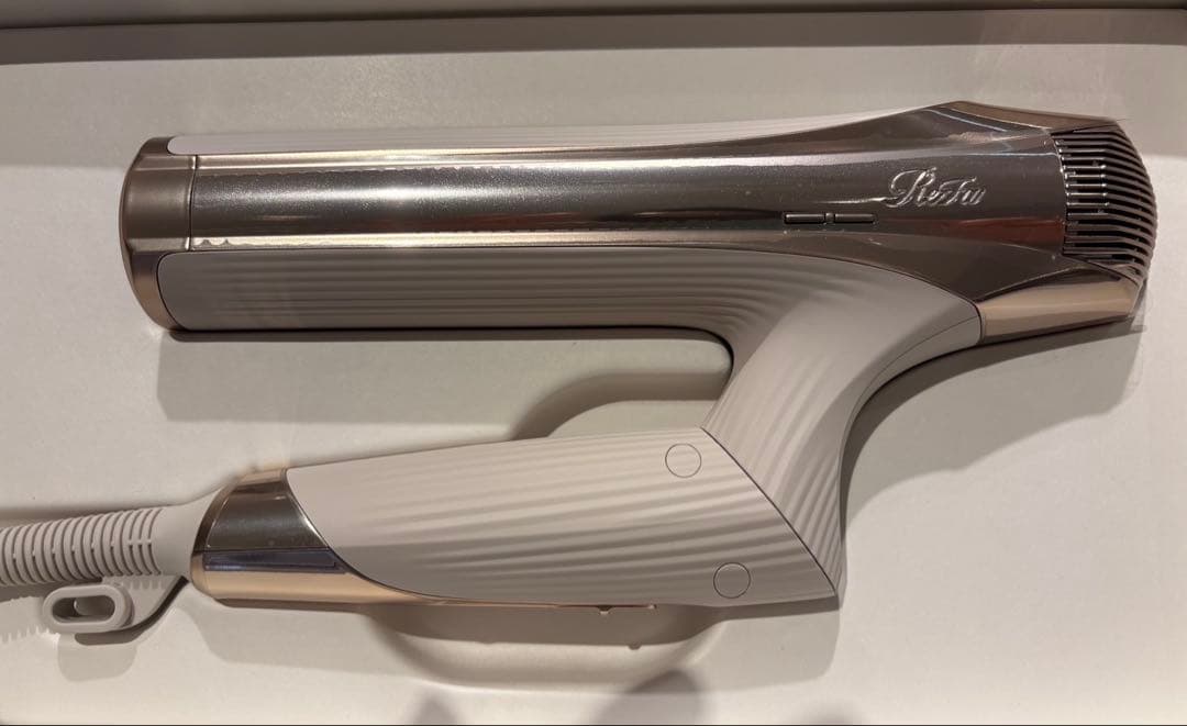 新品未使用 最新モデルReFa BEAUTECH DRYER SMART W新色